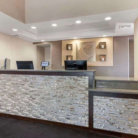 Comfort Inn Airport Манчестър Екстериор снимка