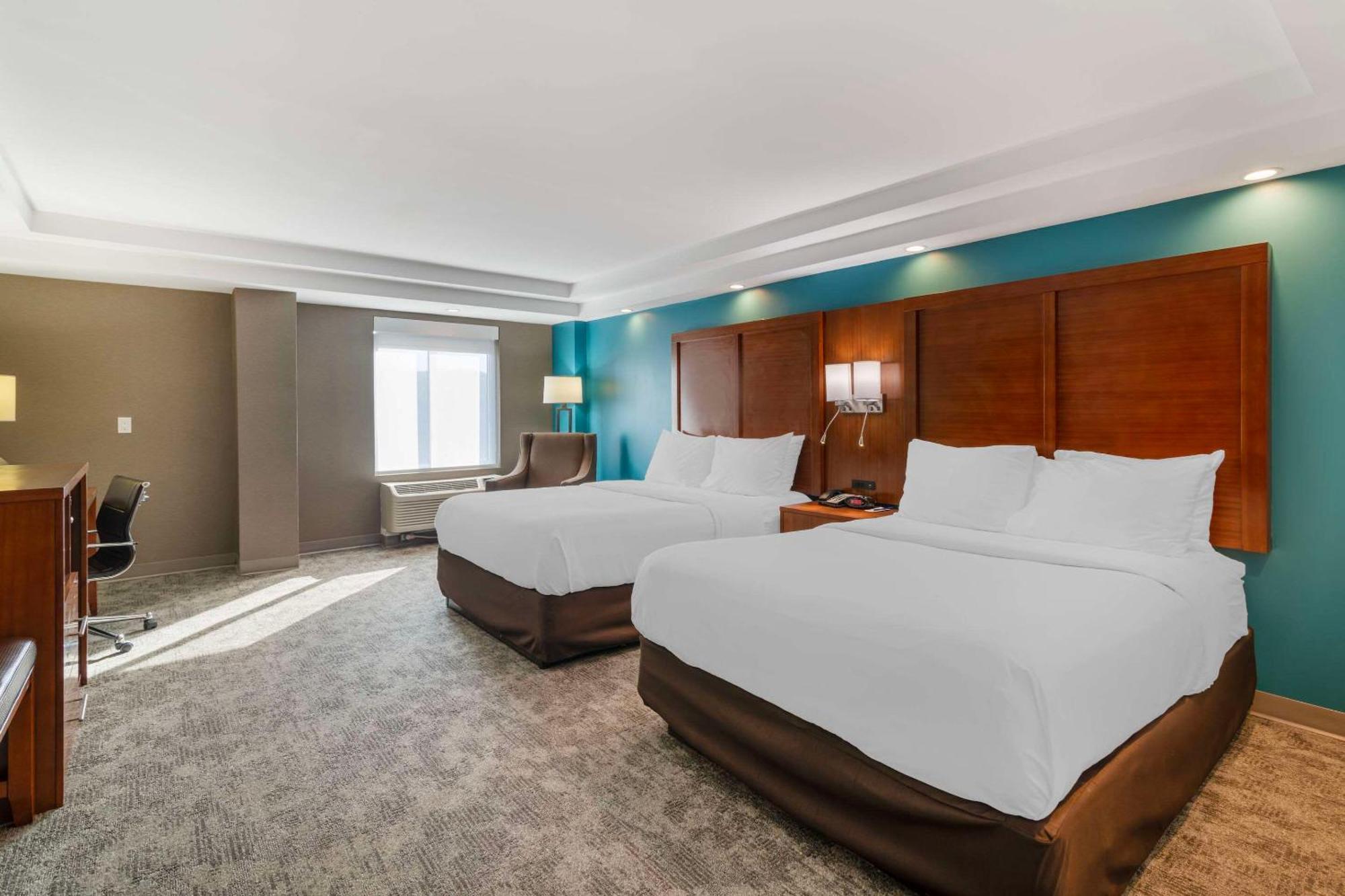 Comfort Inn Airport Манчестър Екстериор снимка
