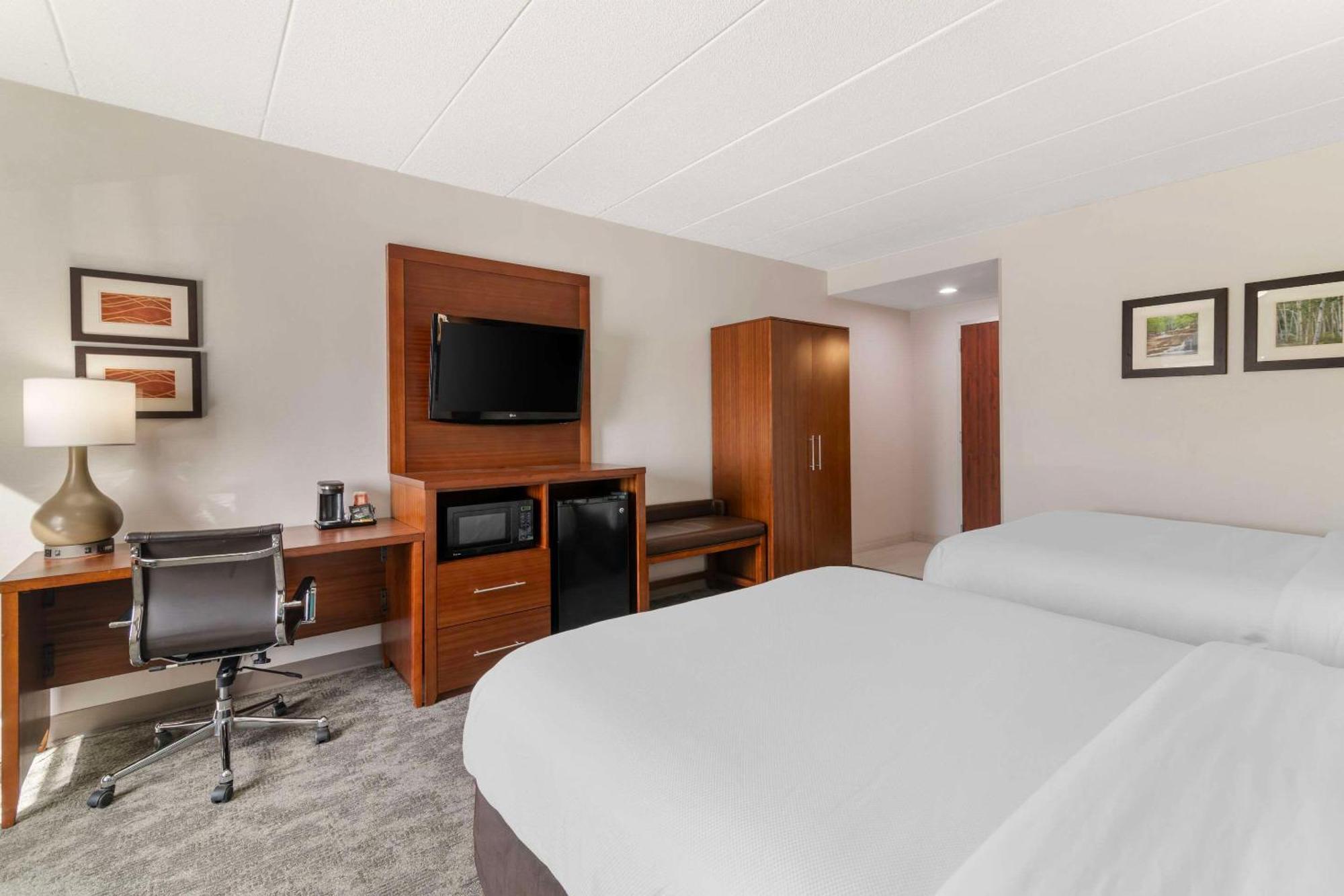 Comfort Inn Airport Манчестър Екстериор снимка