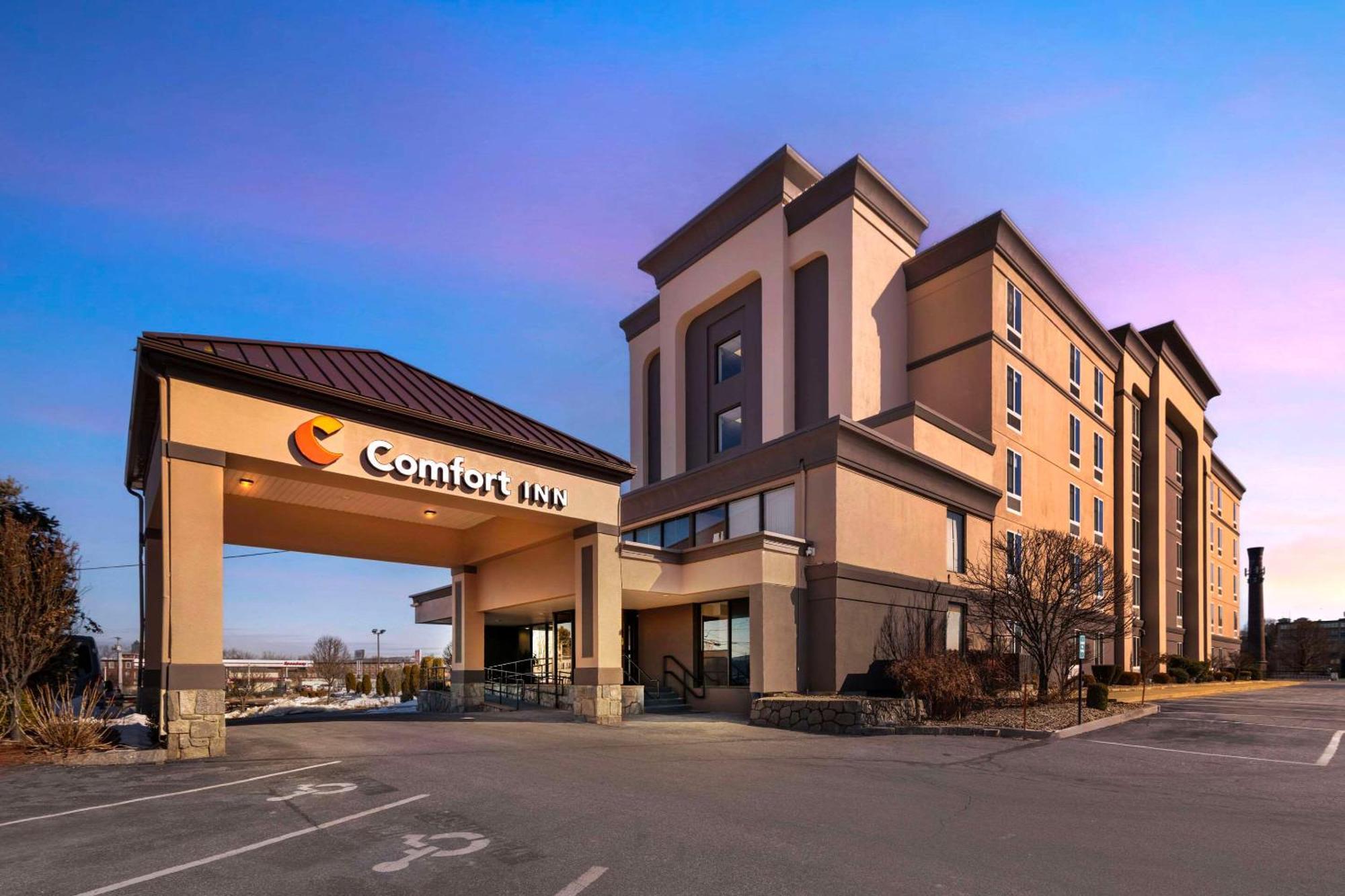 Comfort Inn Airport Манчестър Екстериор снимка