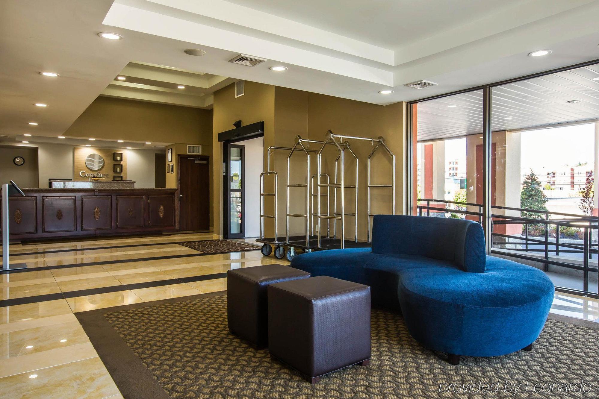 Comfort Inn Airport Манчестър Екстериор снимка