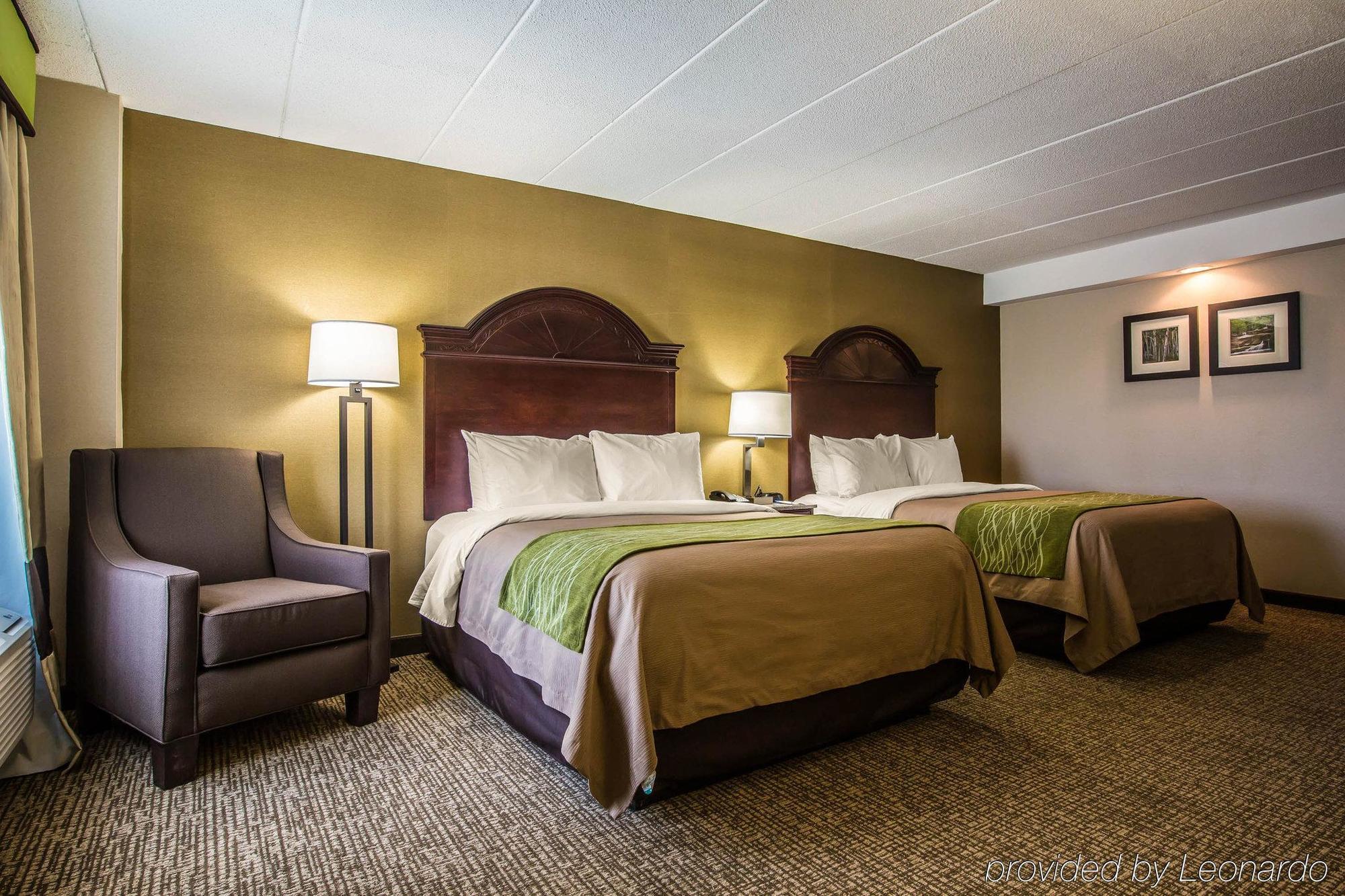 Comfort Inn Airport Манчестър Екстериор снимка
