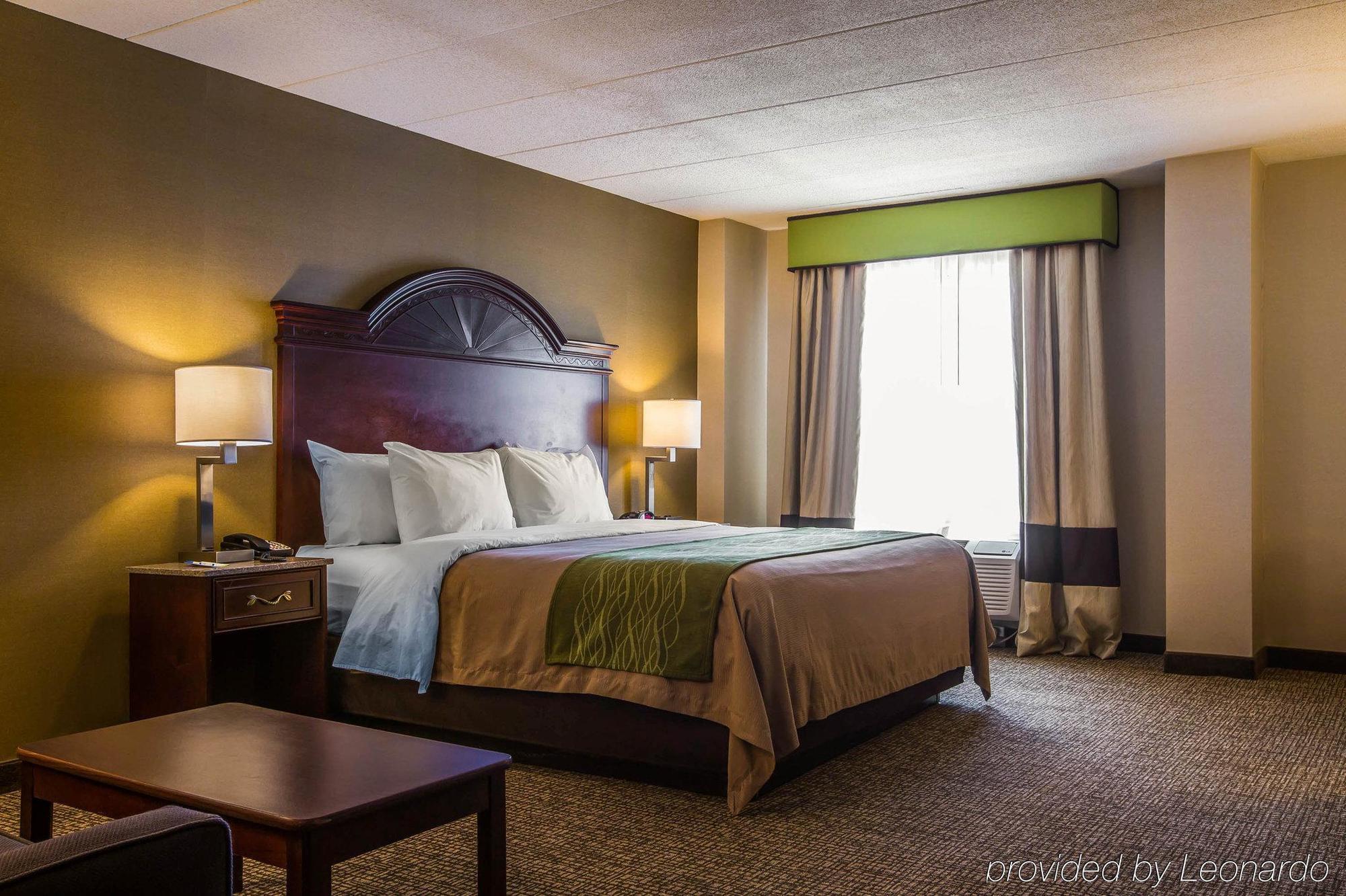 Comfort Inn Airport Манчестър Екстериор снимка