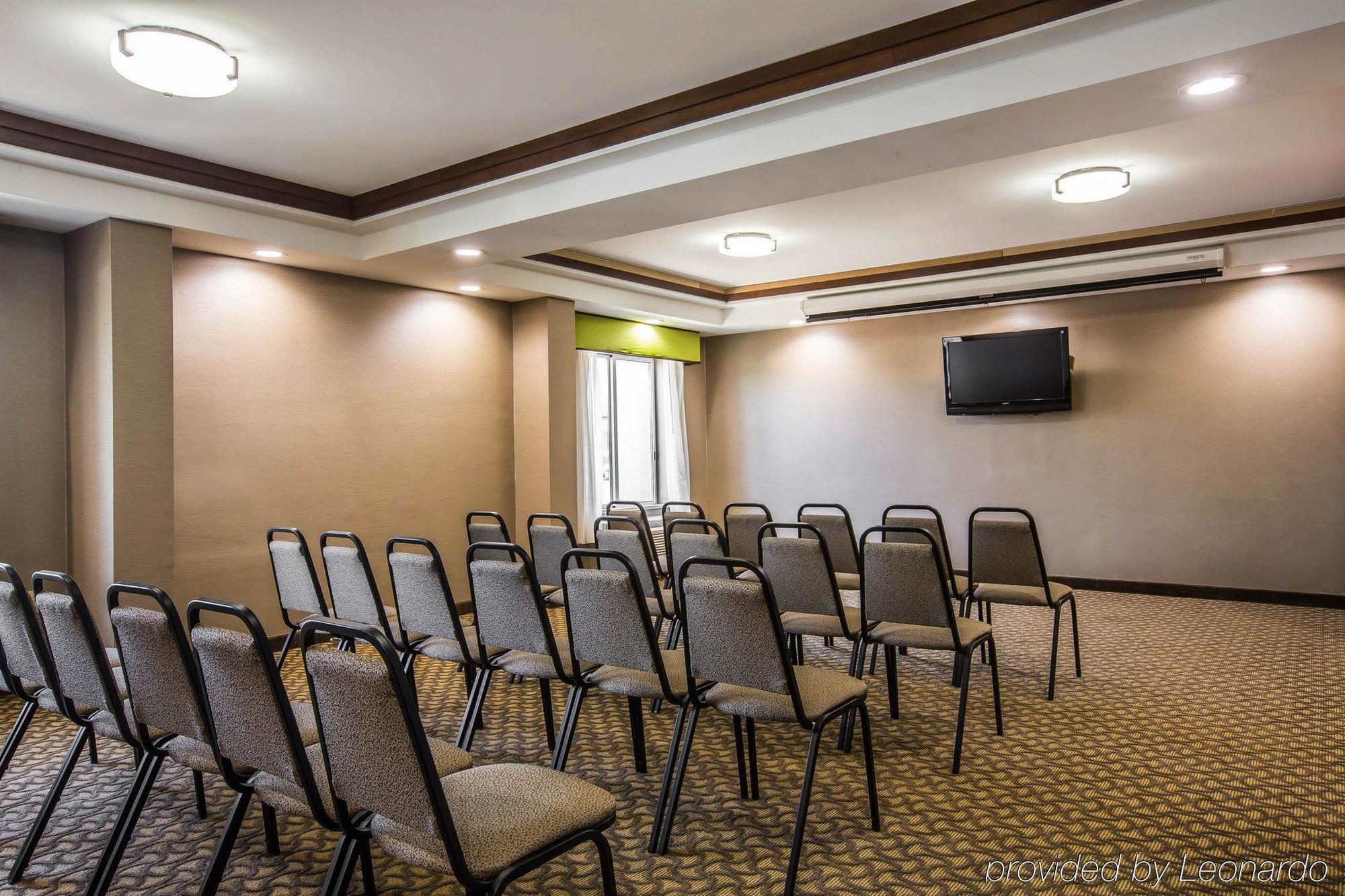Comfort Inn Airport Манчестър Екстериор снимка