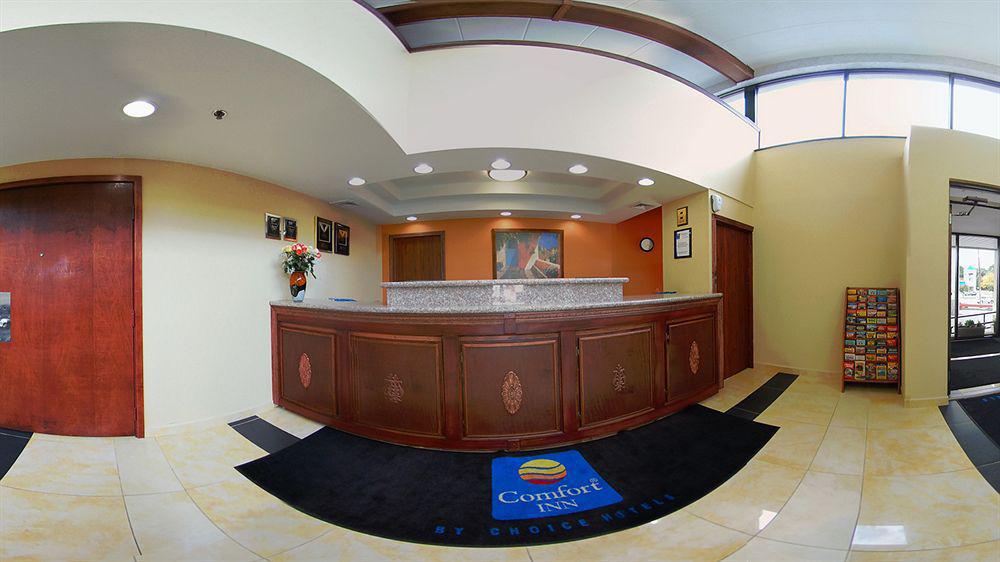 Comfort Inn Airport Манчестър Екстериор снимка